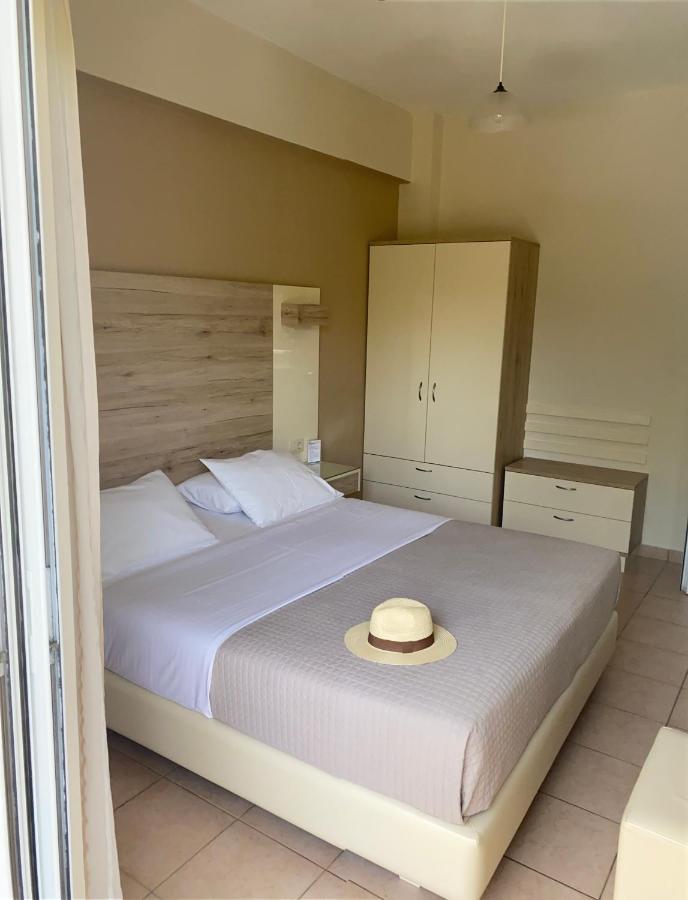 Poseidon Studios & Apartments Palaiochora Zewnętrze zdjęcie